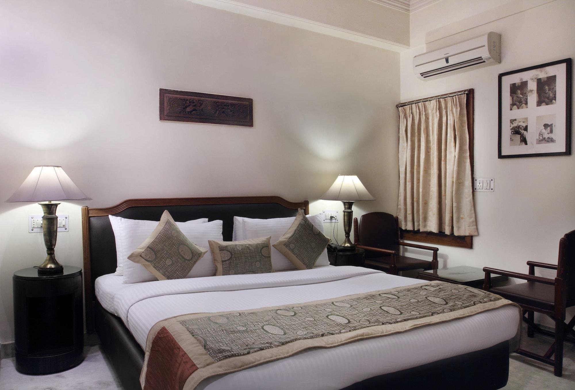 Hotel Hari Piorko - New Delhi Railway Station Exterior foto
