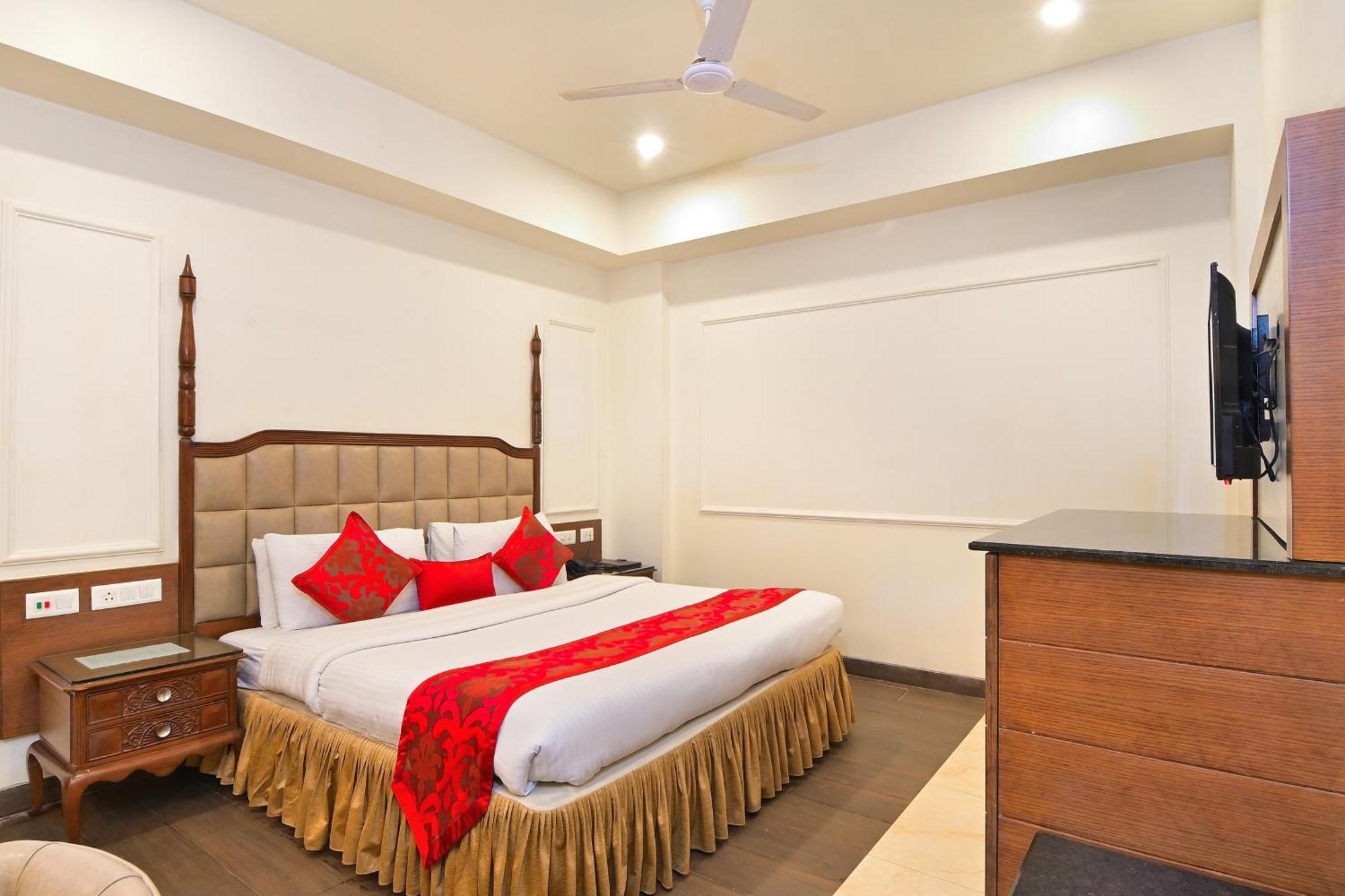 Hotel Hari Piorko - New Delhi Railway Station Exterior foto