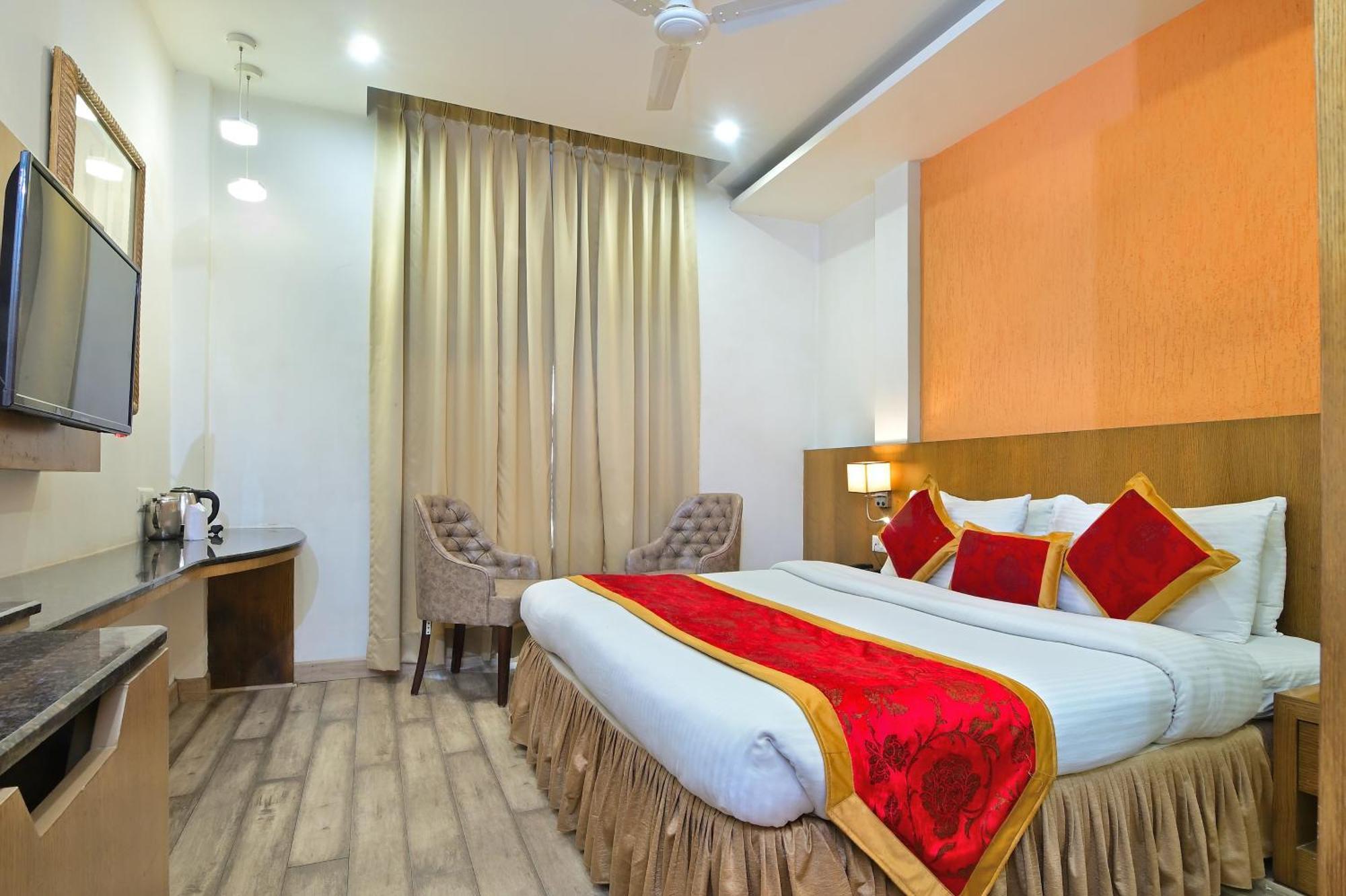 Hotel Hari Piorko - New Delhi Railway Station Exterior foto