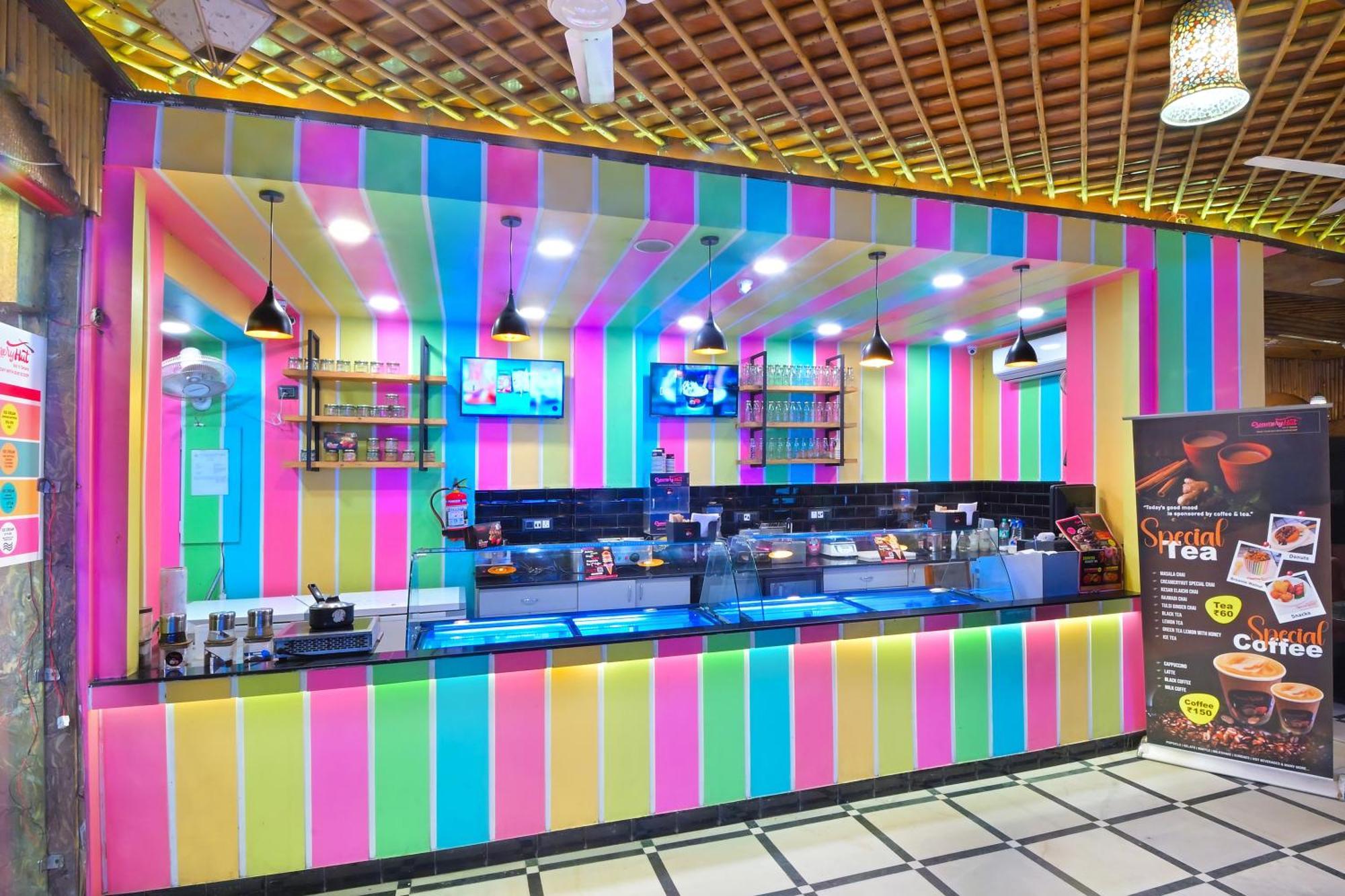 Hotel Hari Piorko - New Delhi Railway Station Exterior foto